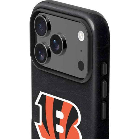 NFL Cincinnati Bengals - Distressed iPhone 17 Pro Impact Case