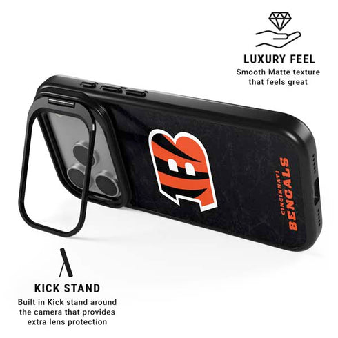 NFL Cincinnati Bengals - Distressed iPhone 17 Pro Max Kickstand Case