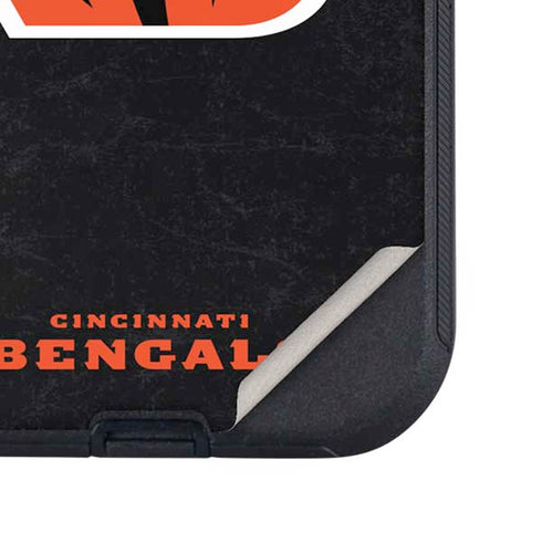 NFL Cincinnati Bengals - Distressed Otterbox Defender iPhone Skin