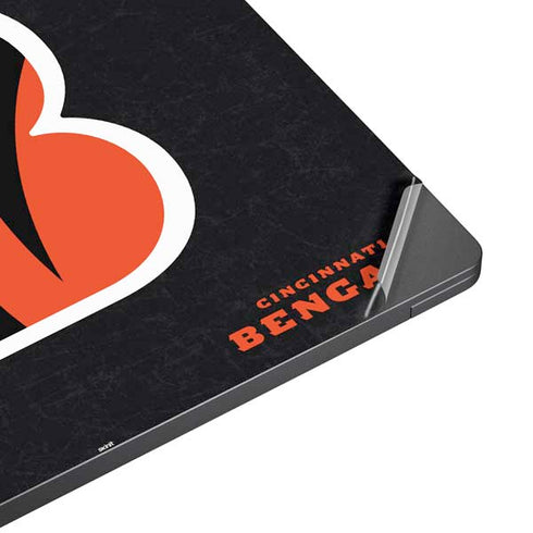 NFL Cincinnati Bengals - Distressed Surface Laptop 7 13.8in Skin