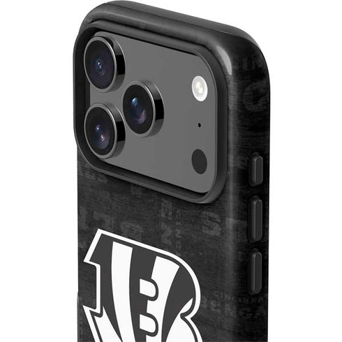 NFL Cincinnati Bengals Black & White iPhone 17 Pro Impact Case