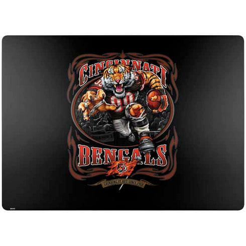 Liquid Blue NFL Cincinnati Bengals Running Back Surface Laptop 7 13.8in Skin