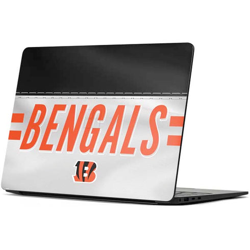 NFL Cincinnati Bengals White Striped Surface Laptop 7 13.8in Skin