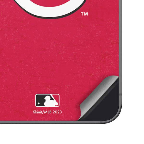 MLB Cincinnati Reds - Solid Distressed Galaxy S25 Plus Skin