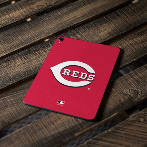 MLB Cincinnati Reds - Solid Distressed Apple iPad Pro Skin