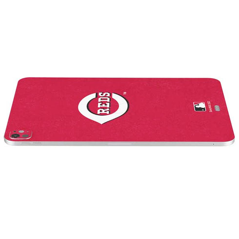 MLB Cincinnati Reds - Solid Distressed iPad Pro 13in M4 (2024) Skin