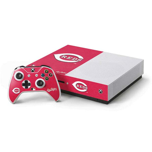 MLB Cincinnati Reds - Solid Distressed Xbox One S Console and Controller Bundle Skin