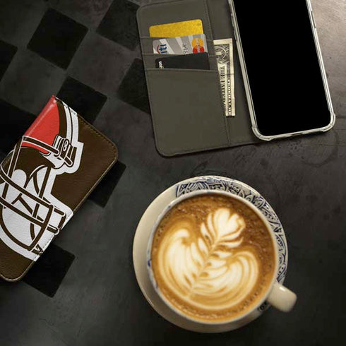 NFL Cleveland Browns Large Logo iPhone 15 Plus Folio Case