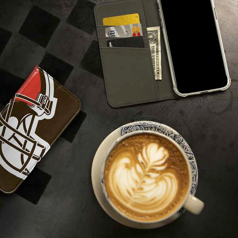 NFL Cleveland Browns Large Logo iPhone 15 Pro Folio Case