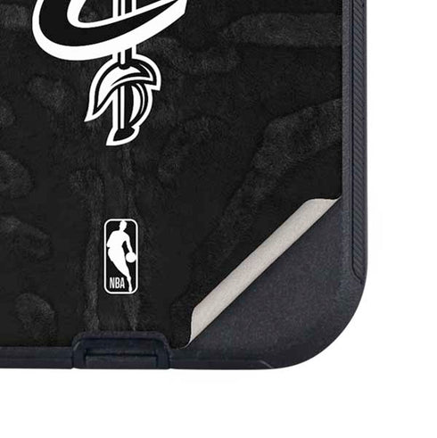 NBA Cleveland Cavaliers Black Animal Print Otterbox Defender iPhone Skin