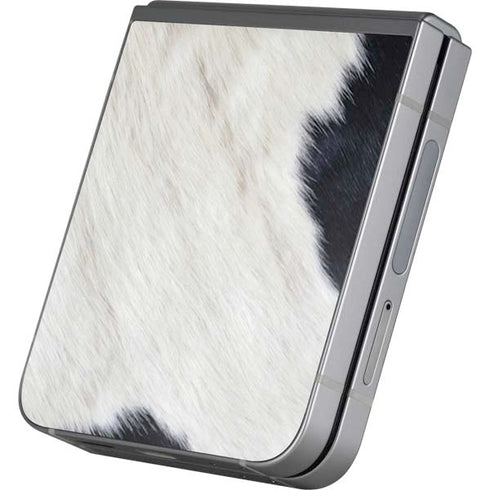 Cow Galaxy Z Flip6 Skin