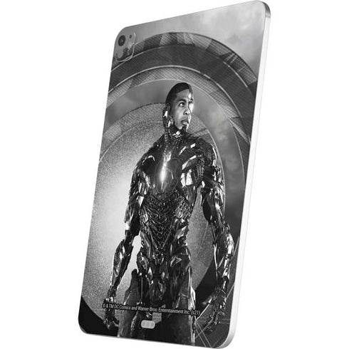 The Justice League (2017) Cyborg Poster iPad Pro 13in M4 (2024) Skin