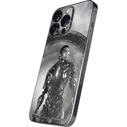 The Justice League (2017) Cyborg Poster iPhone 16 Pro Skin
