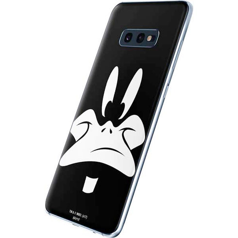 Looney Tunes Daffy Duck Plain Black and White Galaxy S10e Skin
