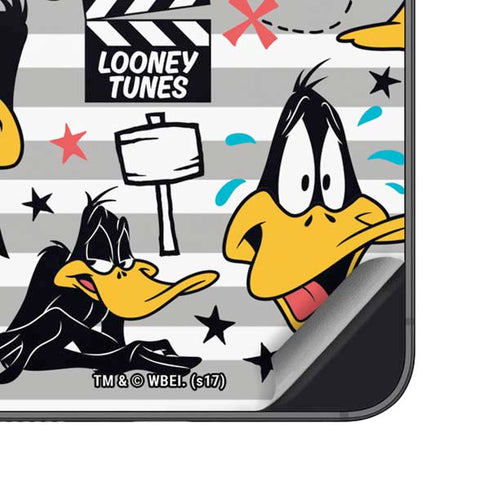 Looney Tunes Daffy Duck Striped Patches Galaxy S25 Skin