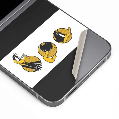 Looney Tunes Daffy Duck Three Circles Galaxy Z Flip6 Skin