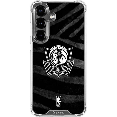 NBA Dallas Mavericks Black Animal Print Galaxy S26 Plus Clear Case