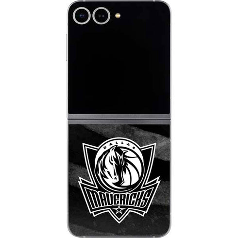 NBA Dallas Mavericks Black Animal Print Galaxy Z Flip6 Skin