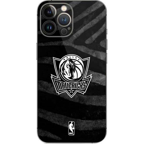 NBA Dallas Mavericks Black Animal Print iPhone 15 Pro Max Skin