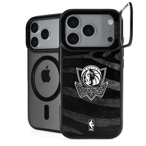 NBA Dallas Mavericks Black Animal Print iPhone 18 Pro Kickstand Case