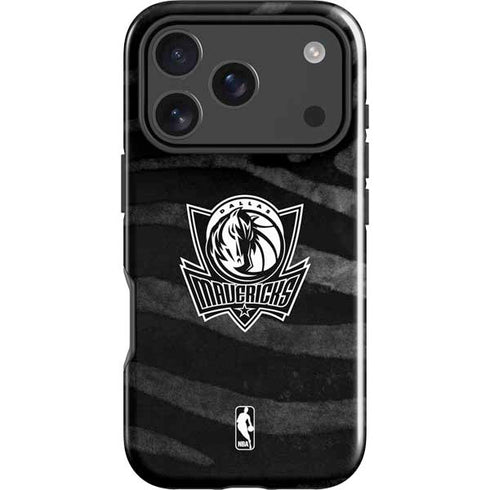 NBA Dallas Mavericks Black Animal Print iPhone 18 Pro Max Impact Case