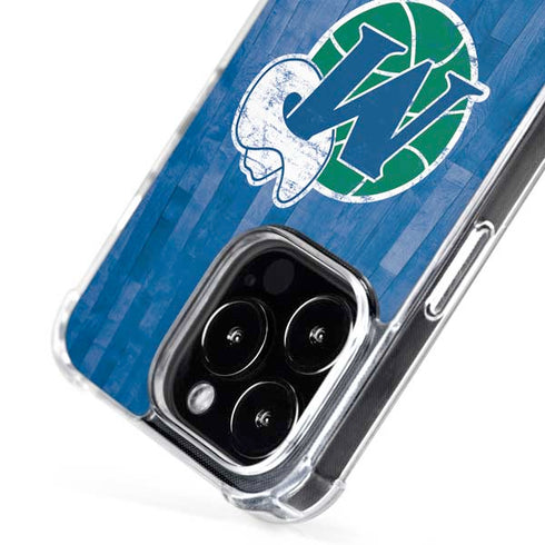 NBA Dallas Mavericks Hardwood Classics iPhone 16 Pro MagSafe Case