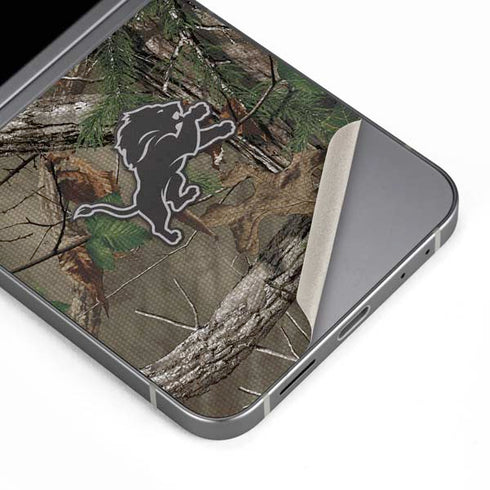 NFL Detroit Lions Realtree Xtra Green Camo Galaxy Z Flip6 Skin
