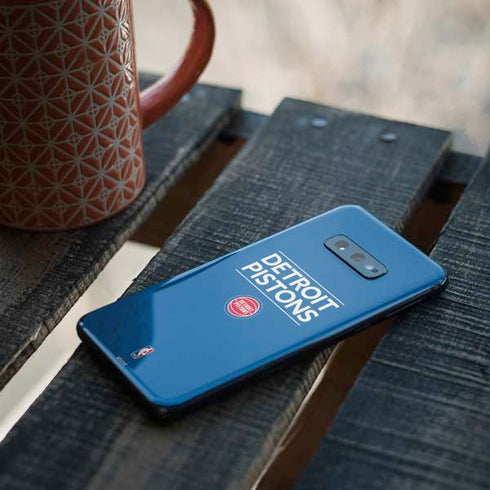 NBA Detroit Pistons Standard - Blue Galaxy S10e Skin