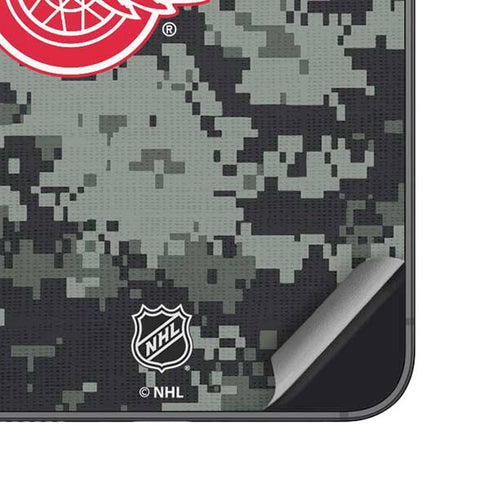 NHL Detroit Red Wings Camo Galaxy S25 Plus Skin