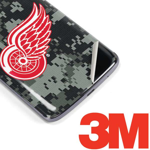 NHL Detroit Red Wings Camo Moto E5 Plus Skin