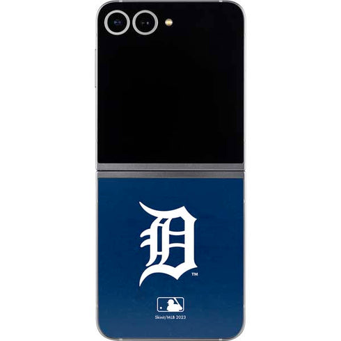 MLB Detroit Tigers - Solid Distressed Galaxy Z Flip6 Skin