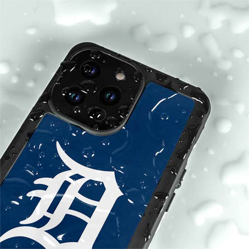 MLB Detroit Tigers - Solid Distressed iPhone 15 Pro Waterproof Case