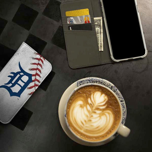 MLB Detroit Tigers Game Ball iPhone 15 Plus Folio Case
