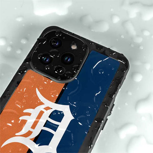 MLB Detroit Tigers Split iPhone 15 Pro Waterproof Case