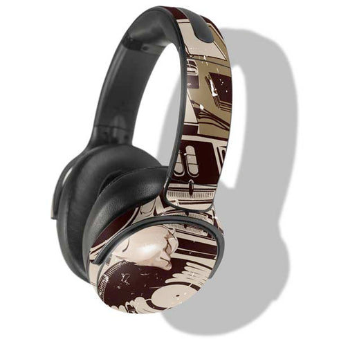 DJ Spinning Skullcandy Venue Skin