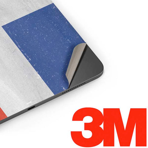 Dominican Republic Flag Distressed Apple iPad Pro Skin