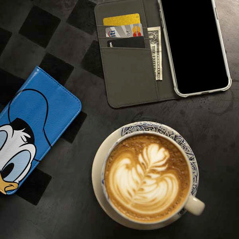 Disney Friends Donald Duck Up Close iPhone 14 Pro Folio Case