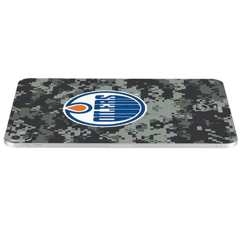 NHL Edmonton Oilers Camo iPad Pro 13in M4 (2024) Skin