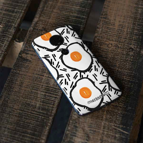 Bouffants and Broken Hearts Eggs Moto E5 Plus Skin