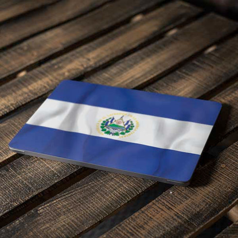 El Salvador Flag Apple MacBook Air Skin