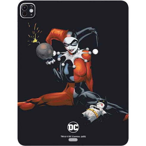 DC Comics Harley Quinn Playfull Pose iPad Pro 13in M4 (2024) Skin
