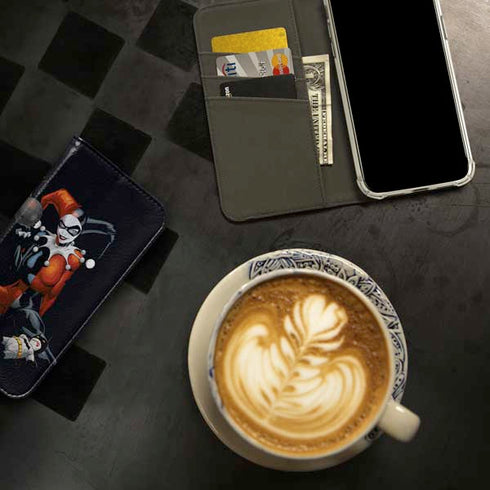 DC Comics Harley Quinn Playfull Pose iPhone 15 Pro Folio Case