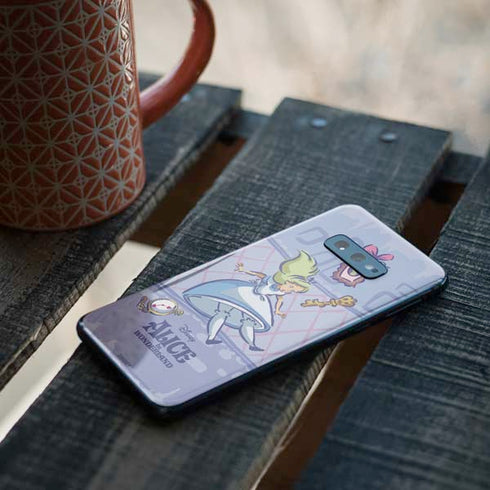 Disney Alice in Wonderland Falling down the Rabbit Hole Galaxy S10e Skin