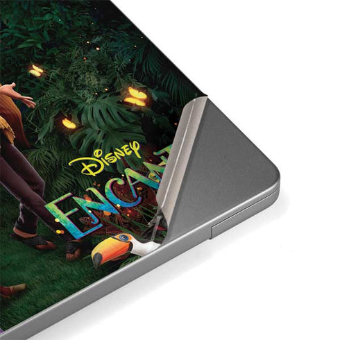 Disney Encanto Familia Poster MacBook Pro 14in (2021-24) Skin
