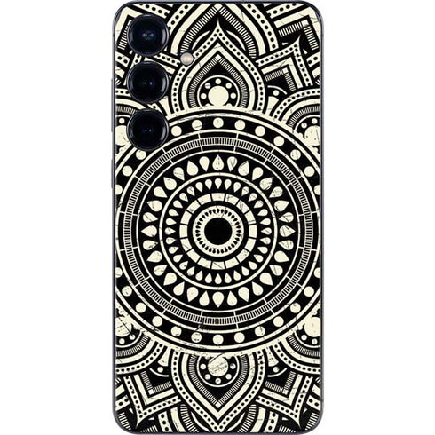 Finding Center Galaxy S24 Plus Skin