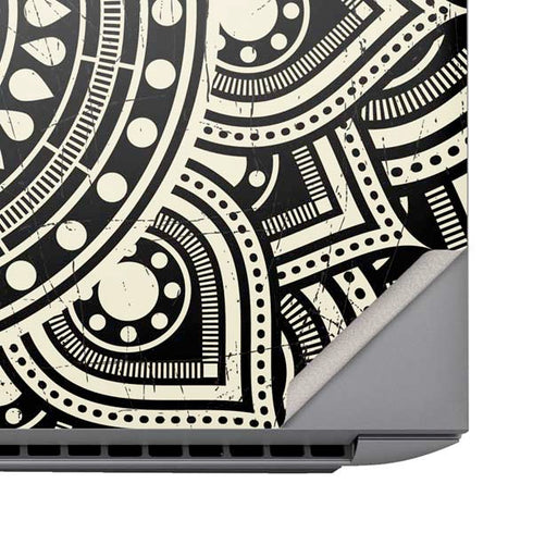 Finding Center HP ZBook Fury 16 G10 Skin