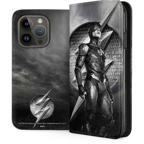 The Justice League (2017) Flash Poster iPhone 15 Pro Folio Case