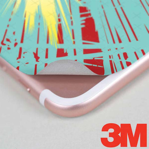 DC Comics The Flash Classic Art Smile Blast iPhone 7 Skin