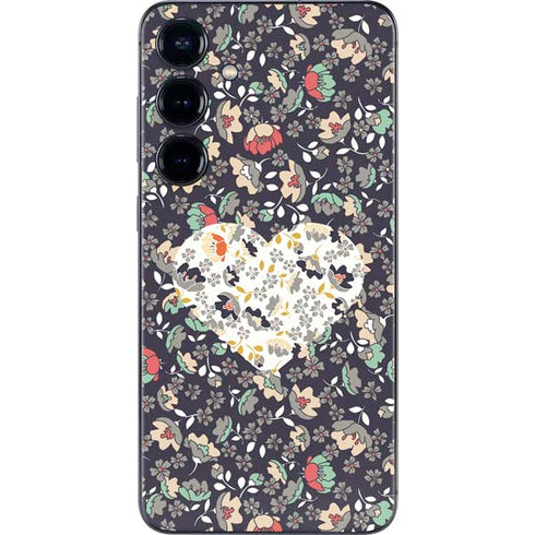 Floral Heart Galaxy S25 Skin