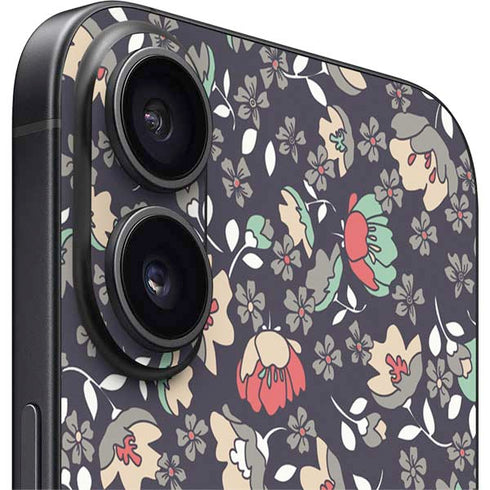 Floral Heart iPhone 16 Skin